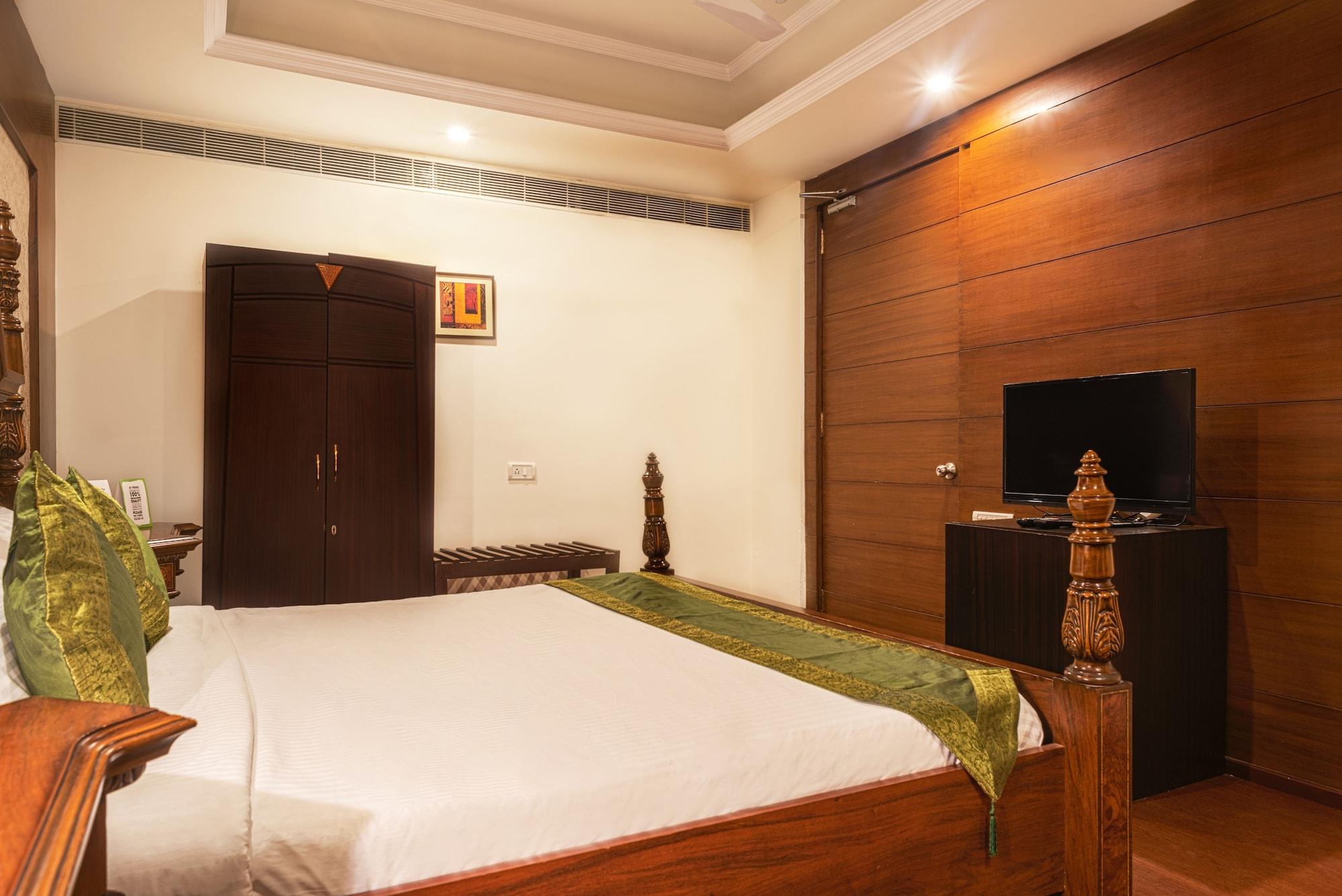 Treebo Trend Grand Plaza Nampally Hyderabad Exterior foto