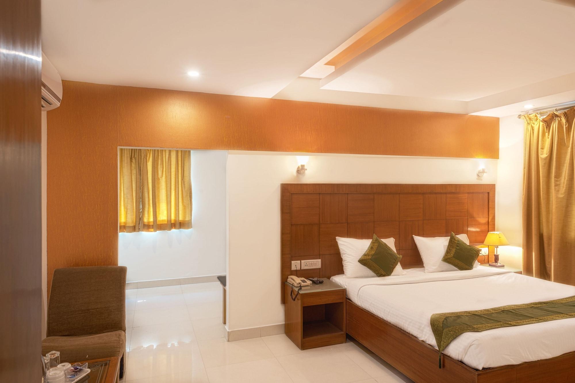 Treebo Trend Grand Plaza Nampally Hyderabad Exterior foto