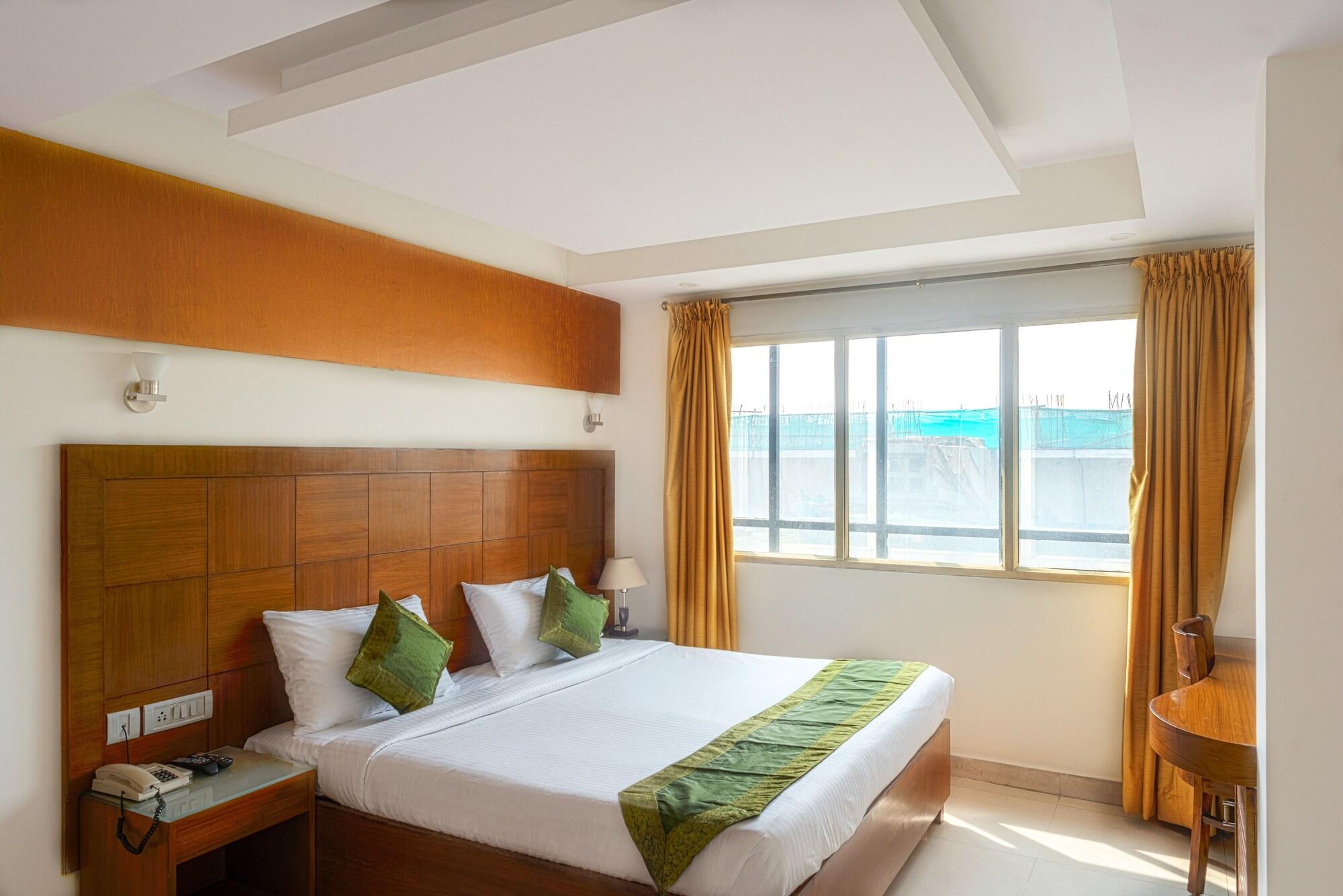 Treebo Trend Grand Plaza Nampally Hyderabad Exterior foto